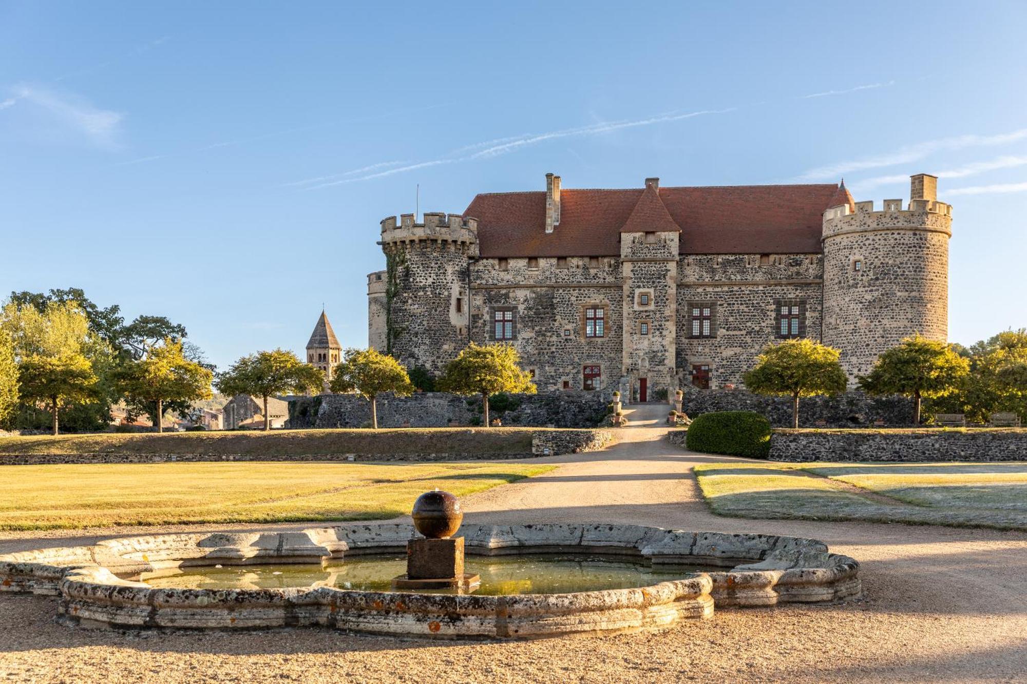 Chateau Royal De Saint-Saturnin Exteriör bild