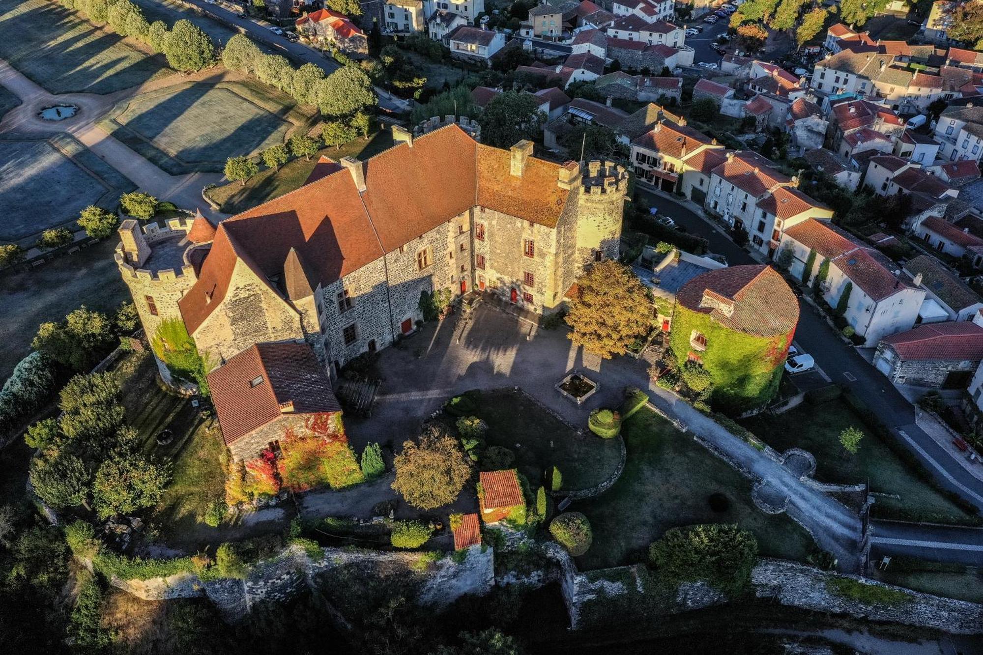 Chateau Royal De Saint-Saturnin Exteriör bild
